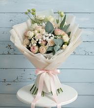 Букет цветов из:  Розы и Лизиантусы в Черемхово
