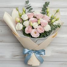 Букет цветов из:  Лизиантусы #REPLACE_PRED# Черемхово