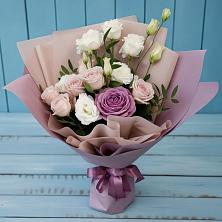 Букет цветов из:  Розы и Лизиантусы в Черемхово