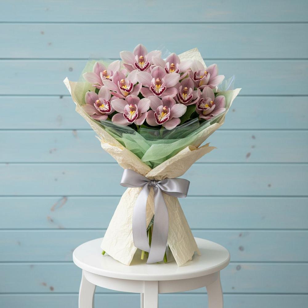 Букет цветов из: Орхидеи и Розы в Черемхово