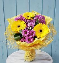 Букет цветов из:  Хризантемы и Герберы #REPLACE_PRED# Черемхово