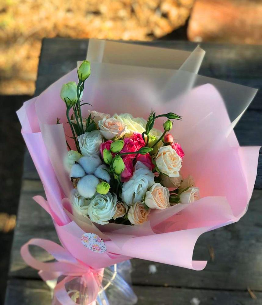 Букет цветов из: Розы и Лизиантусы в Черемхово