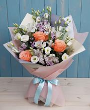 Букет цветов из:  Лизиантусы, Розы, Альстромерии и Гипсофила в Черемхово