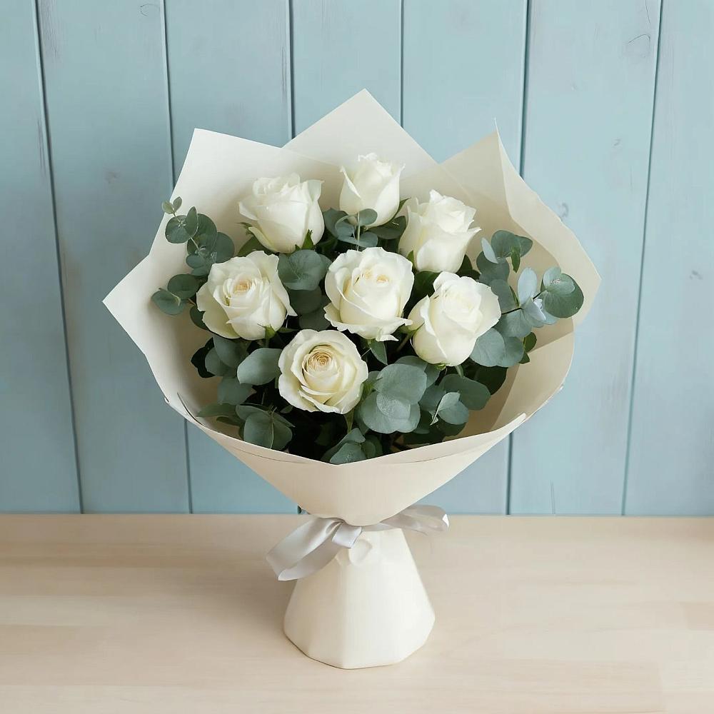 Букет Белые розы в Эвкалипте в Черемхово