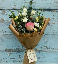 Букет цветов из:  Розы и Лизиантусы в Черемхово